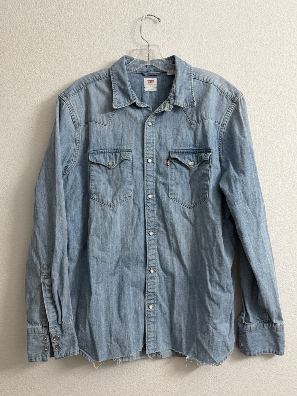 Levis Mens Shirt Large Blue Denim Western Pearl Snap Light Wash Rodeo Ranch